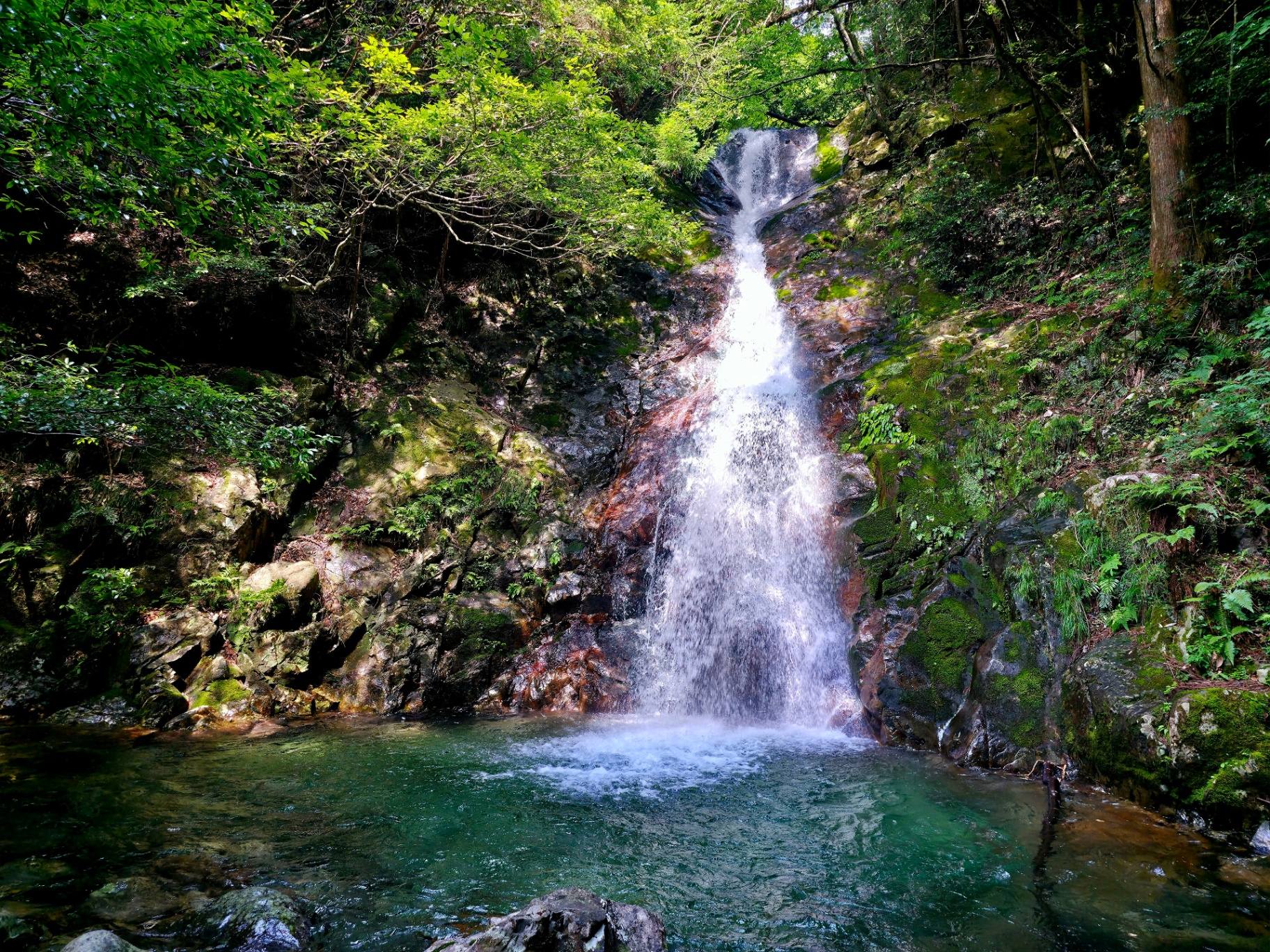 Hakusui Waterfall