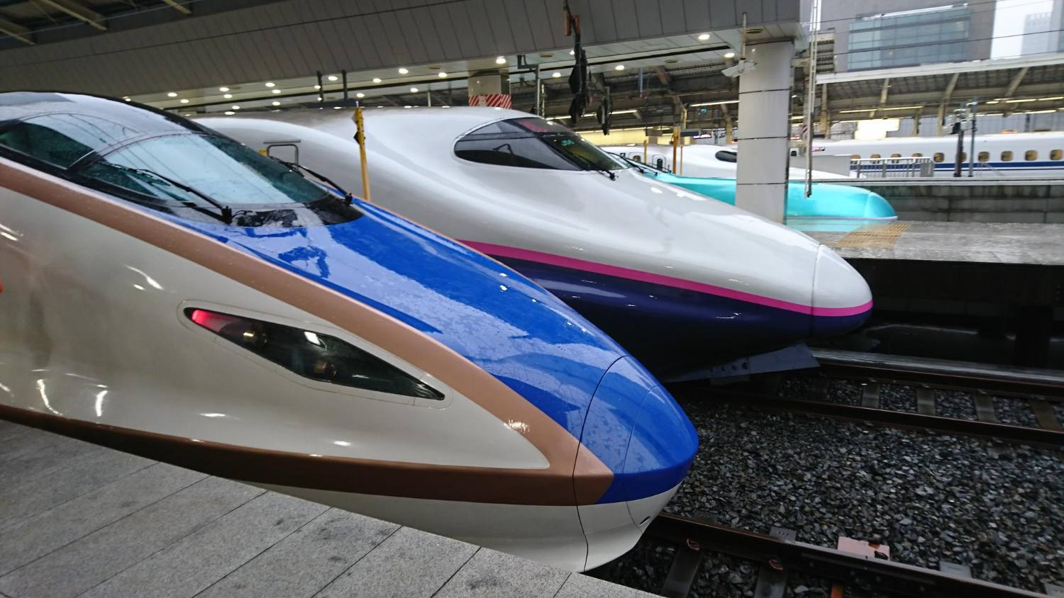 Shinkansen bullet trains at platform