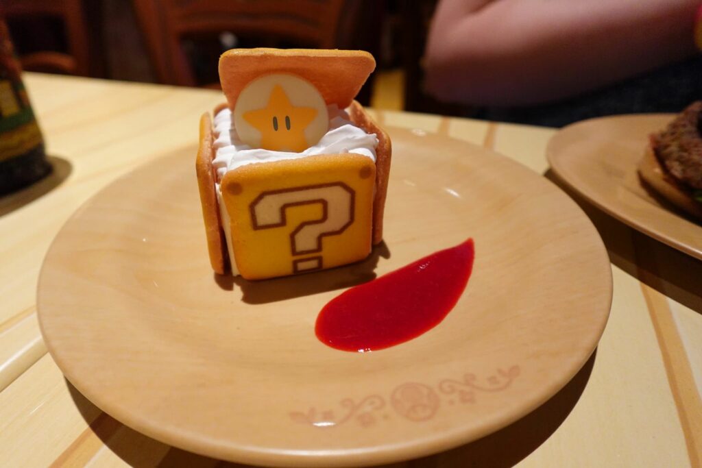 Mario-themed dessert at Super Nintendo World